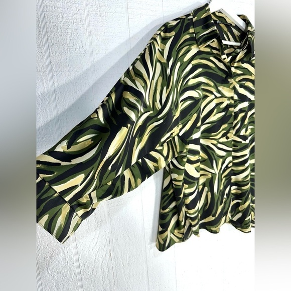 Zara print button down blouse shirt size M - Picture 5 of 14